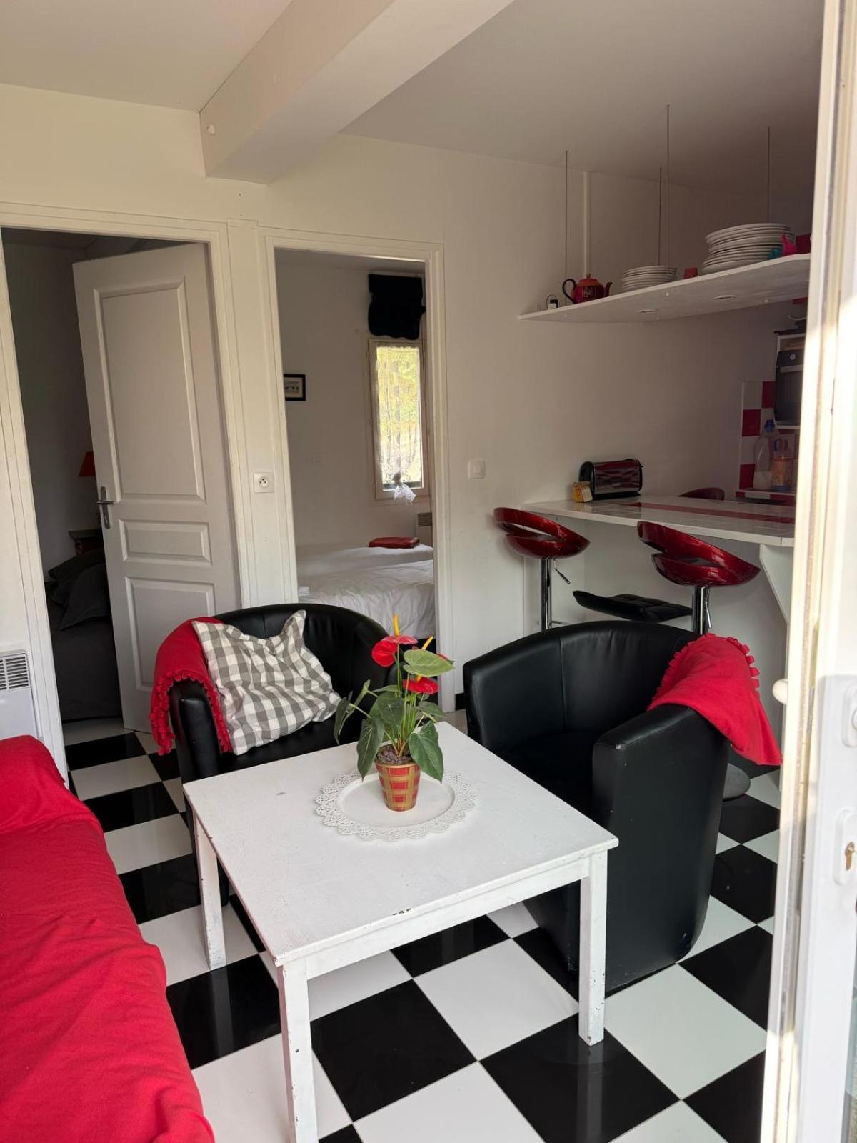 Birchbank Cottage - Disney 30Min Coulommiers Εξωτερικό φωτογραφία